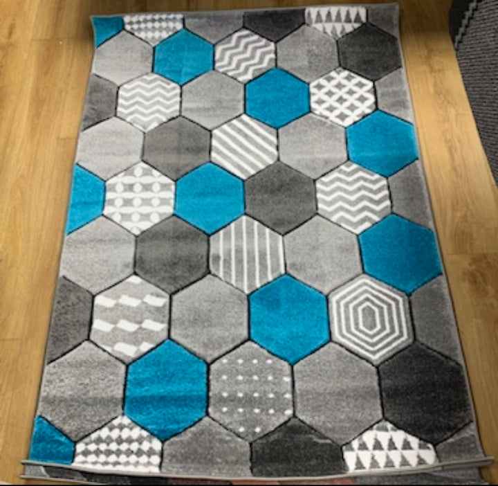 Honeycomb Hexagon Pattern Rug – Multiple Colours & Sizes