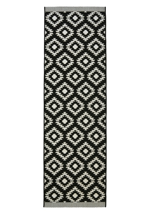 County Geneva Black