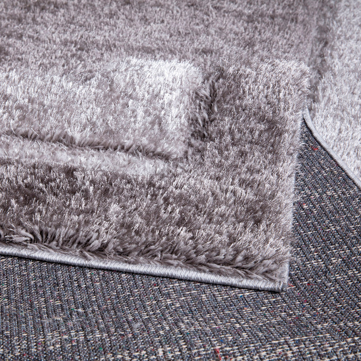 Luxe Border Shaggy Collection