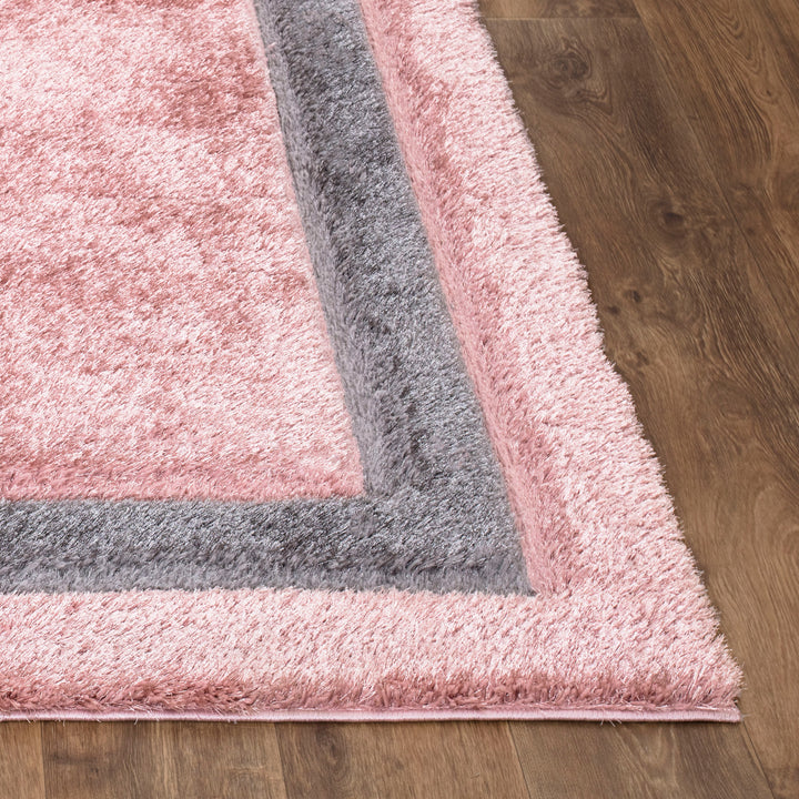 Luxe Border Shaggy Collection