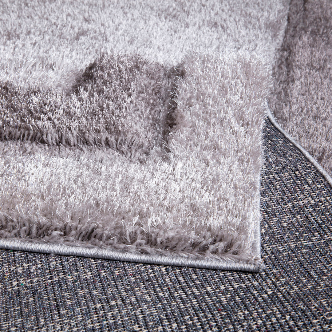 Luxe Border Shaggy Collection